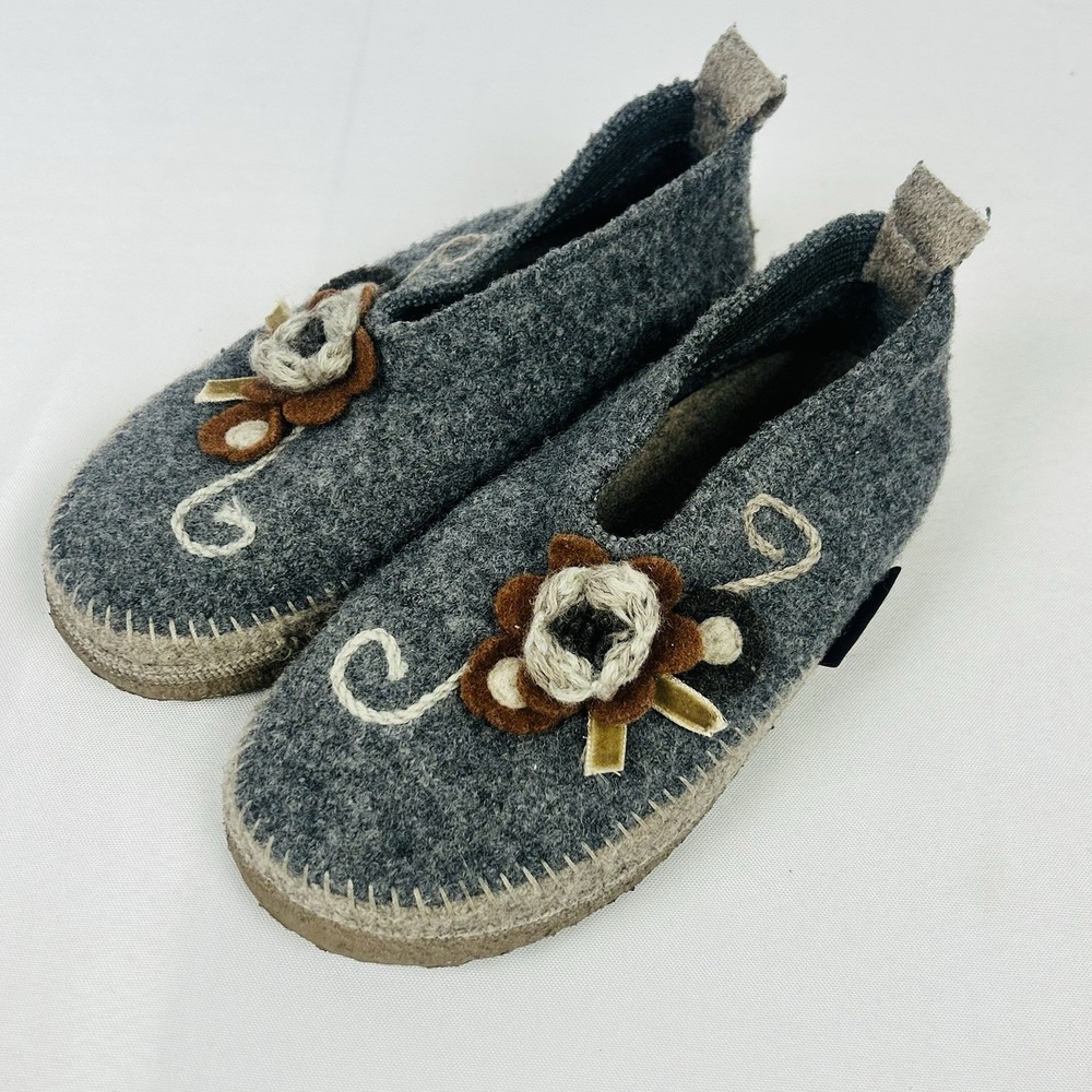 Giesswein Tangerhuette Gray Floral Wool Slippers Womens 5 EU 36